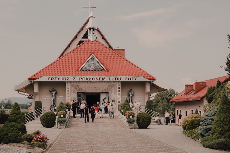 Historia Natalii i Patryka – zdjęcie 37 z reportażu ślubnego