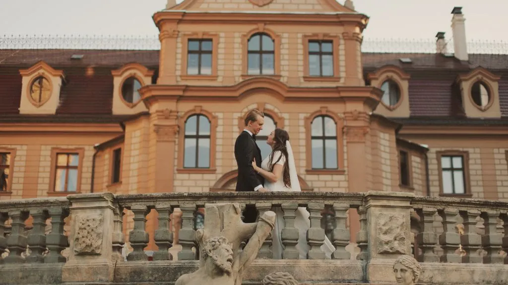 Sesja ślubna na Zamku w Mosznej