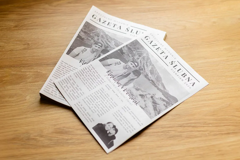 Kolorowa gazeta weselna z własnego projektu.